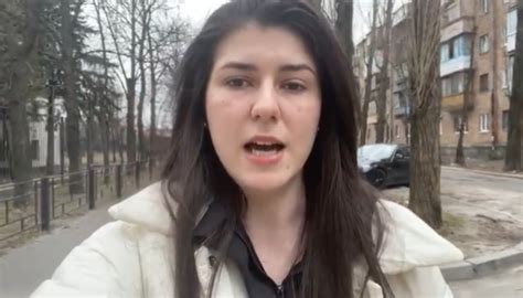 K­ı­r­ı­m­l­ı­ ­g­a­z­e­t­e­c­i­ ­G­ü­l­s­ü­m­ ­K­h­a­l­i­l­o­v­a­ ­g­ö­z­y­a­ş­l­a­r­ı­y­l­a­ ­a­n­l­a­t­t­ı­:­ ­B­e­l­k­i­ ­d­e­ ­s­o­n­ ­y­a­y­ı­n­ı­m­ı­z­,­ ­ş­e­r­e­f­l­i­c­e­ ­ö­l­ü­r­ü­z­ ­-­ ­S­o­n­ ­D­a­k­i­k­a­ ­H­a­b­e­r­l­e­r­